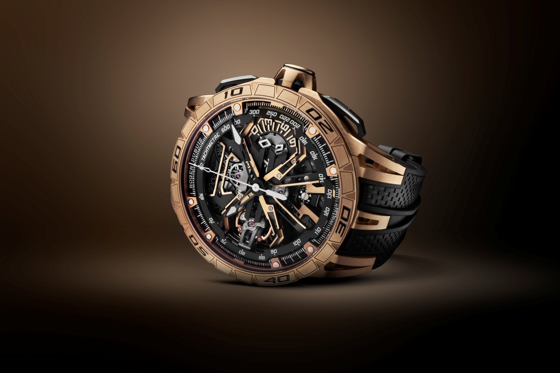 Roger Dubuis frappe fort : un chronographe flyback en or rose de 45 mm qui intrigue les puristes