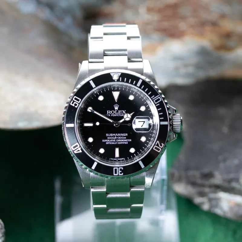 COMMENT RECONNAITRE UNE VRAIE ROLEX SUBMARINER COMME UN PRO?