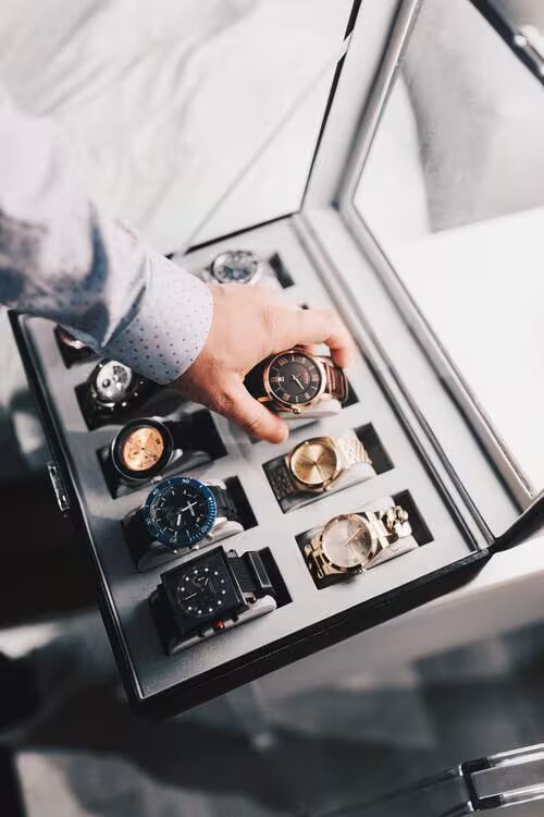 EN LES VOYANT, ON COMPREND POURQUOI CES MONTRES QUARTZ ÉCRASENT CERTAINES MONTRES AUTOMATIQUES  TROP CHERES!