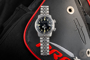 Montres de plongée vintage : ce modèle américain relancé surprend par sa robustesse et son prix