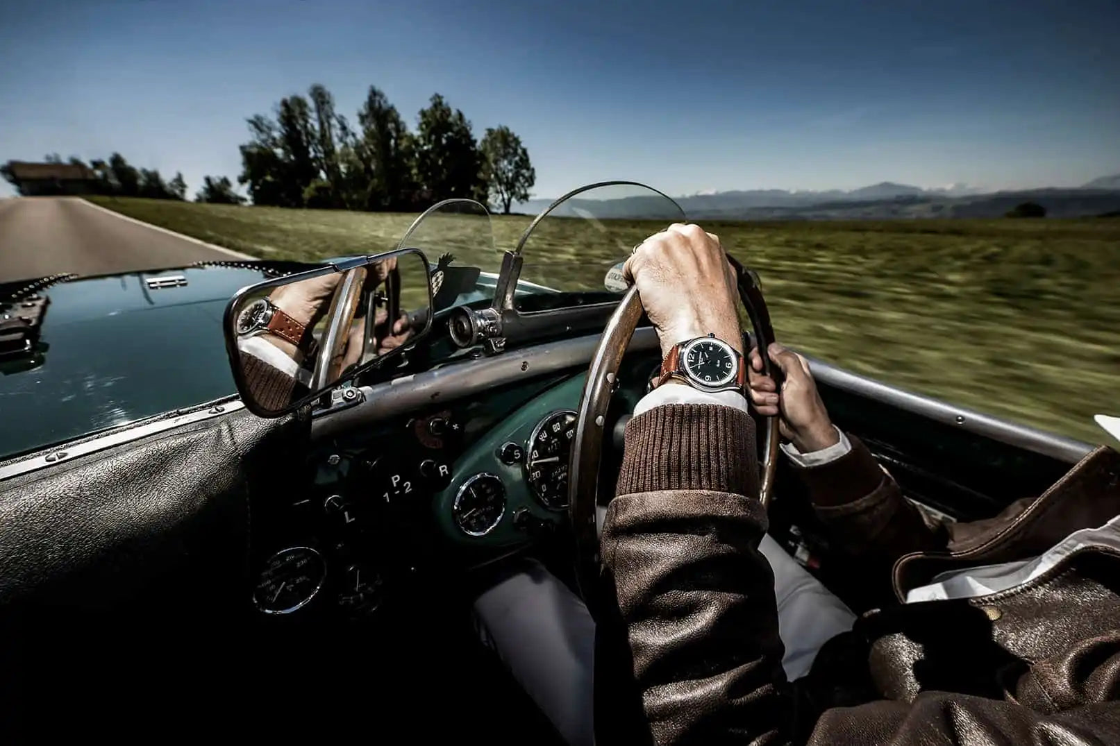 La montre automobile est l'alliance parfaite entre deux univers de luxe et de précision