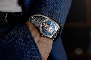 Czapek sort une Antarctique titane de 40,5 mm : 60h qui mettent la pression aux sport-chic en acier