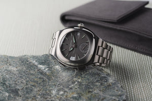 Laurent Ferrier lance une Sport Traveller à 49 000€ qui règle 1 défaut que les GMT de luxe traînent depuis 10 ans