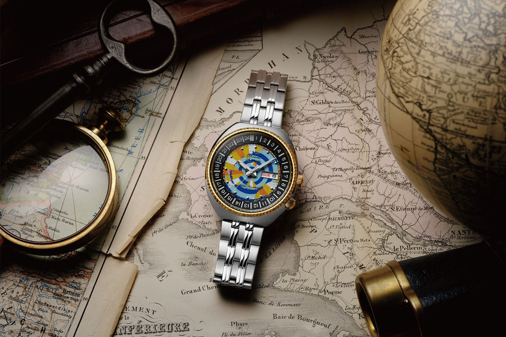 C’est la montre au cadran carte du monde la plus culte des années 70… elle revient enfin