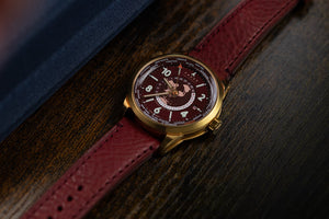 Farer World Timer Thorne Gold : Découvrez son design exceptionnel et ses fonctionnalités horlogères