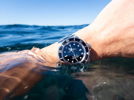 C’est écrit “étanche à 30 m” sur votre montre ? Voici ce que cela signifie vraiment