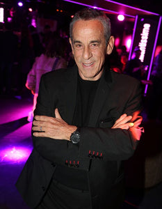 C’était la montre préférée du regretté Thierry Ardisson… elle en dit plus que 20 ans d’interviews