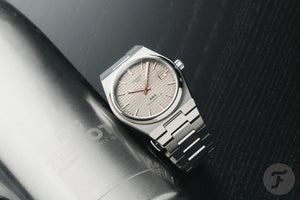 Tissot PRX Titane 38 mm : cette version ultra-légère bouleverse les codes à moins de 1000 €