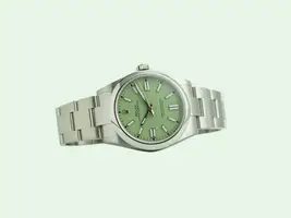 Rolex pistache : pourquoi cette couleur fait flamber les prix ( à 5 chiffres) sur le marché de l'occasion
