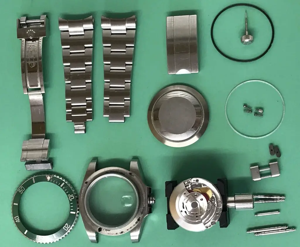 Combien ça coute de faire réviser et entretenir une montre Rolex Submariner?