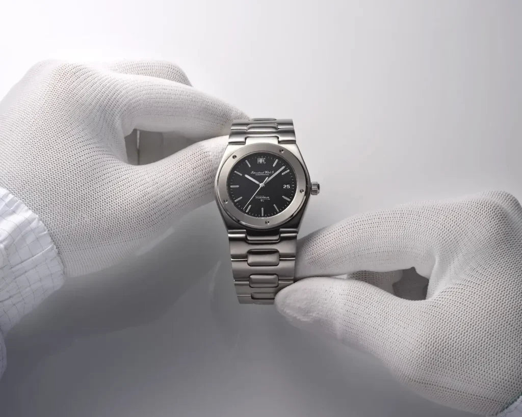 C’est officiel : IWC restaure ses montres vintage et les revend en boutique avec garantie