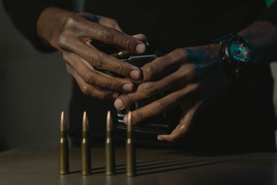 Montre militaire OTAN : voici les 6 modèles que les soldats portent vraiment en mission